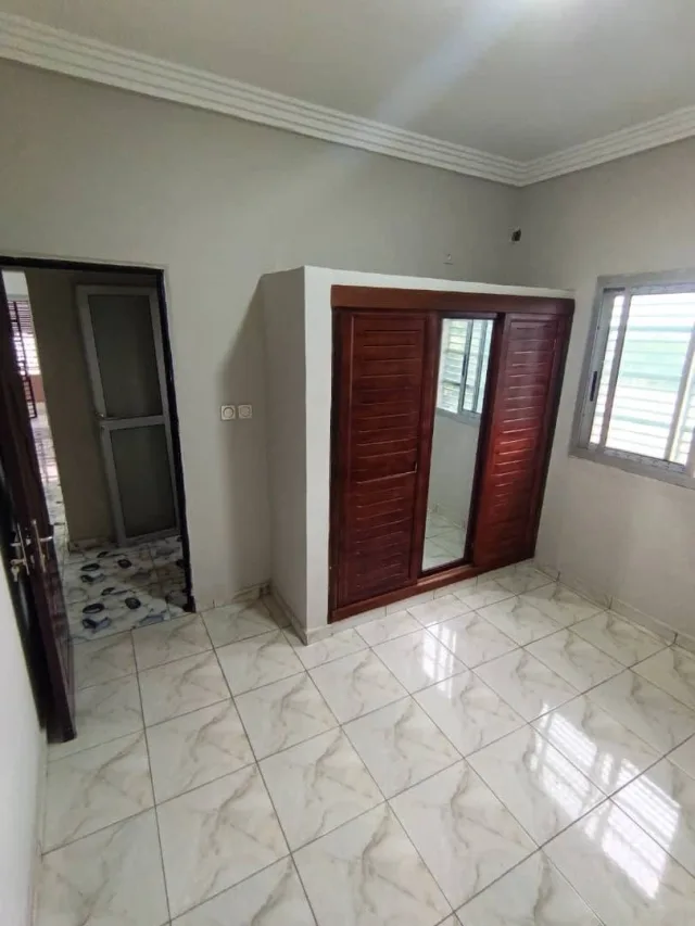 Bel Appartement à petit prix dans une zone résidentielle et sécurisée — photo 7